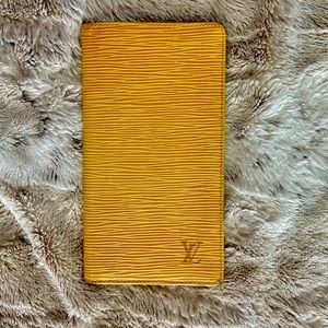 Louis Vuitton Epi Porte Valeur Checkbook